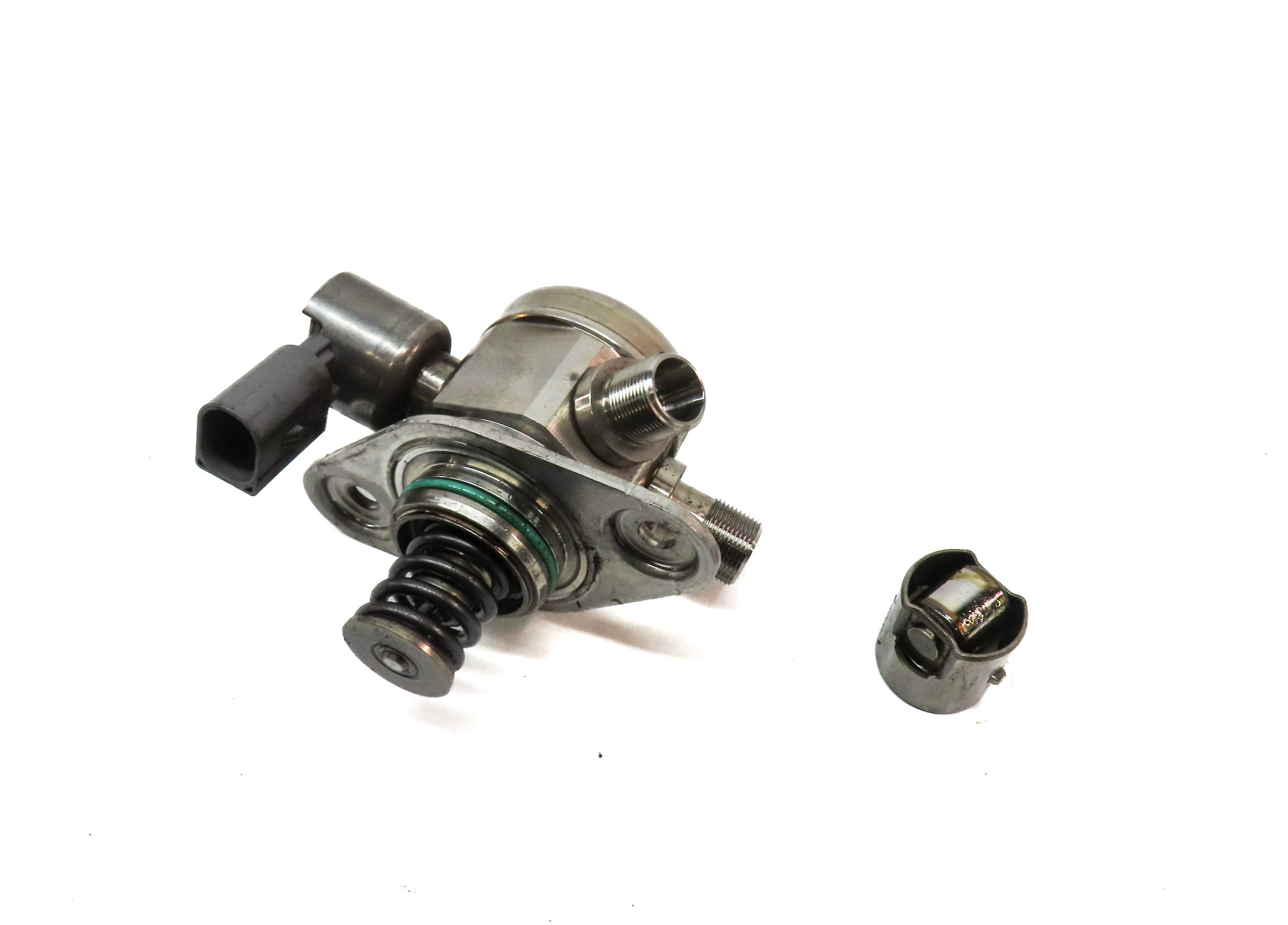 12-18 MERCEDES C E GLE GLK ML (W204 W207 W212 W166) M276 HIGH PRESSURE FUEL PUMP — exact item pictured